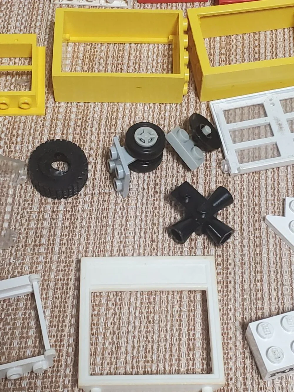Vtg. Legos windows and more - Picture 7 of 7